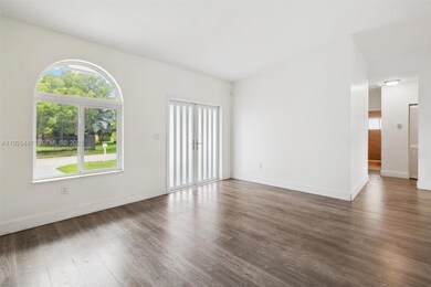 13225 SW 218th Terrace, Miami, FL 33170 - photo 4