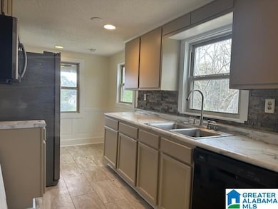 11086 Hickman Chapel Rd, West Blocton, AL 35184 - photo 2