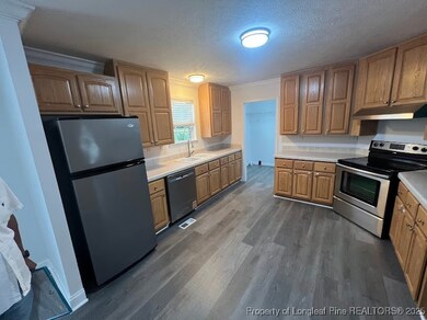 451 E McRainey Rd, Saint Pauls, NC 28384 - photo 2