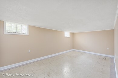 1426 Manchester Ave, Westchester, IL 60154 - photo 6