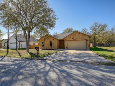 108 Pohakuloa Dr, Bastrop, TX 78602 - photo 5