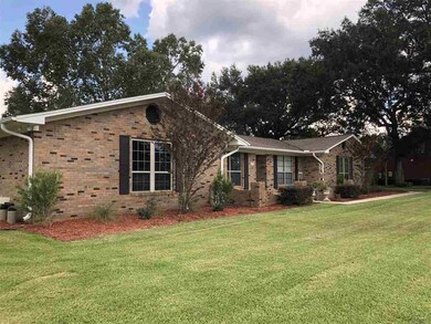 2134 Hollyhill Rd, Pensacola, FL 32526 - photo 7