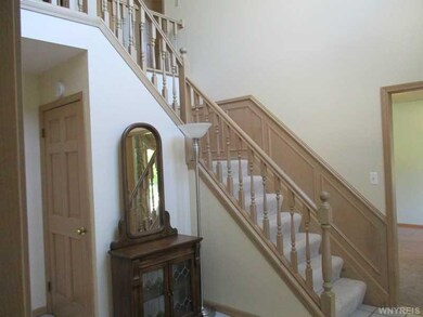 Foyer.
