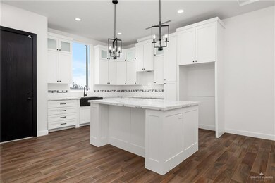 3407 Marla Ct, Edinburg, TX 78542 - photo 4