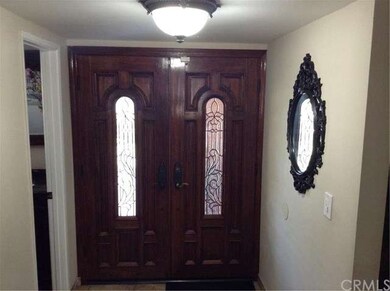 DOUBLE WOOD DOOR ENTRY