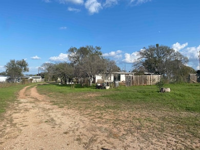 1701 and 1703 Roselea Dr, Buchanan Dam, TX 78609 - photo 3