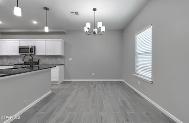 1092-Indigo-Sky-Dining (1)