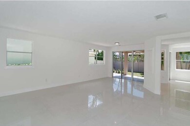 11352 NW 46th Ln, Doral, FL 33178 - photo 5