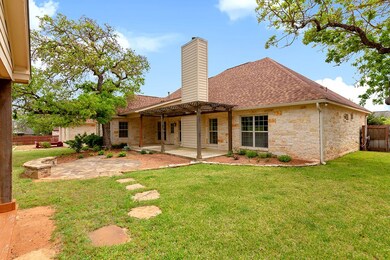 802 Kimberly Ln, Fredericksburg, TX 78624 - photo 3