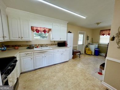 412 Denham St, Thomaston, GA 30286 - photo 5