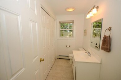 First floor full bath features...