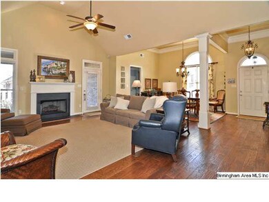 Look at the open floor plan and all the room for e