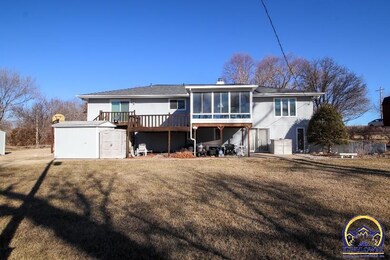 8517 SW 21st St, Topeka, KS 66615 - photo 5