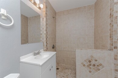 501 Chickasaw Trace, Grand Prairie, TX 75051 - photo 4