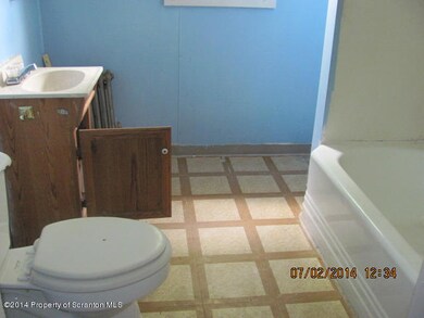 618 Main St, Moosic, PA 18507 - photo 7