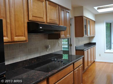 3302 Parkside Terrace, Fairfax, VA 22031 - photo 6