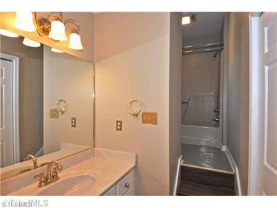 Master Bath/Spa.