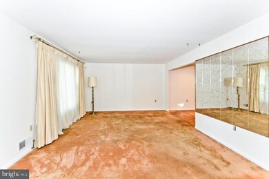 1224 Edenville Dr, District Heights, MD 20747 - photo 4