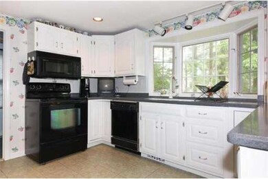 77 Maple Ln, Northborough, MA 01532 - photo 7