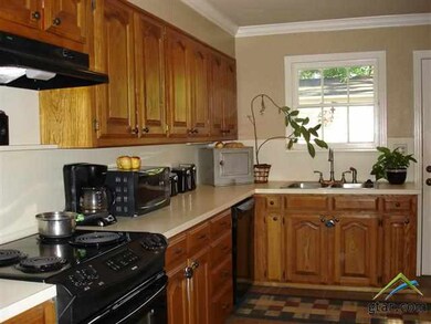 709 709 E Barbara, Tyler, TX 75701 - photo 6