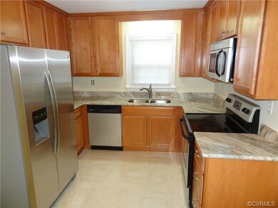 New, New, New Eat-in Kitchen: New Cabinets, New Gr