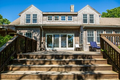 Steps to deck