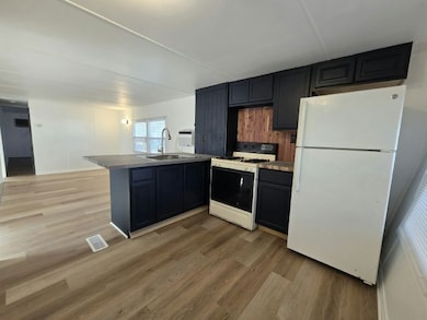 2038 Palm St unit 123, Las Vegas, NV 89104 - photo 3