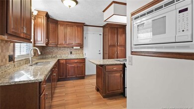 218 Kirkwood Dr, Fayetteville, NC 28303 - photo 7