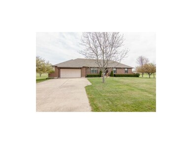 603 Falcon St, Raymore, MO 64083 - photo 2