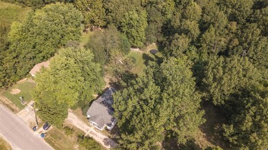 2439 S 11th St, Poplar Bluff, MO 63901 - photo 3