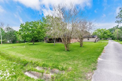 2263 Fm 1462 Rd, Alvin, TX 77511 - photo 3