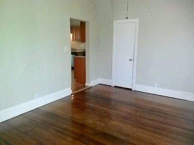 11 Wainwright St, Providence, RI 02908 - photo 7