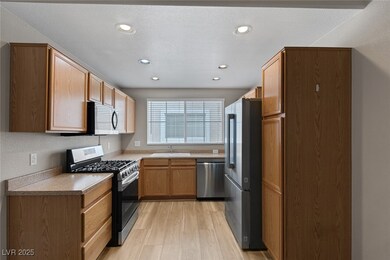 Upgraded Stainless Steel Appliances
