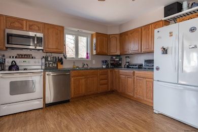 42 Killock Ave, Troy, NY 12180 - photo 4