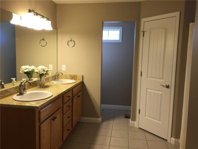 3401 Valley Dr, Columbus, IN 47203 - photo 6