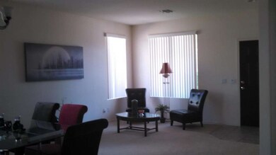 Dining & Sitting Area
