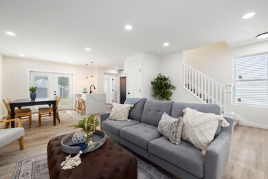 3-web-or-mls-245-e-hinman-ave
