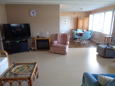 1014 Fountainview N, Lakeland, FL 33809 - photo 3