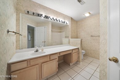 07-7332 Shalimar Point Way05