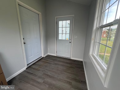 8156 Rocky Ridge Rd unit B, Thurmont, MD 21788 - photo 2