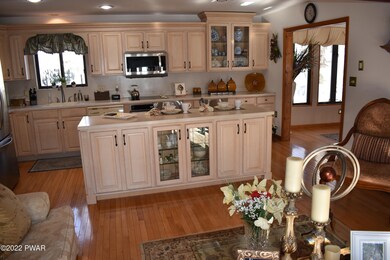 801 Whipple Tree Ct W, Lords Valley, PA 18428 - photo 5