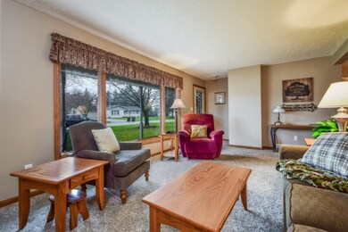 005-photo-living-room-6610751