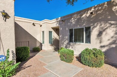 4010 E Lupine Ave-large-003-16-Entryway-