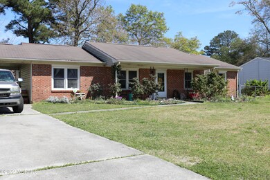 105 Lance Ct, Jacksonville, NC 28546 - photo 2