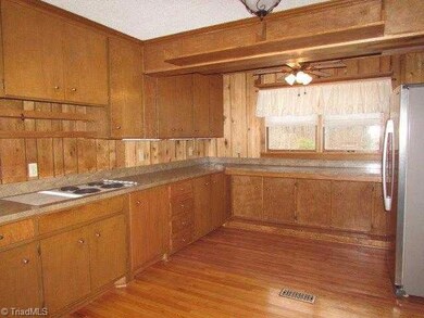 3215 Whale Tail Rd, Asheboro, NC 27205 - photo 3