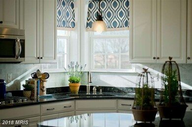 10046 Rowan Ln, Laurel, MD 20723 - photo 5