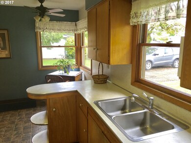 339 N Knights Bridge Rd, Canby, OR 97013 - photo 7