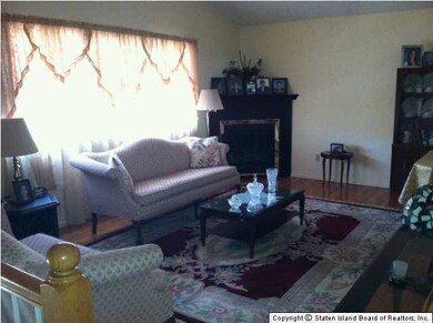 112 Colon Ave, Staten Island, NY 10308 - photo 2