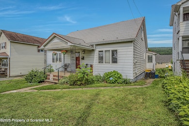 723 Chestnut St, Eynon, PA 18403 - photo 6