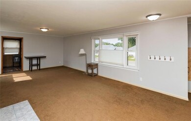 613 Baldwin St, Maxwell, IA 50161 - photo 4